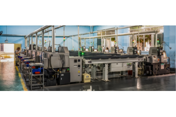 High-Precision Lathe Processing Workshop